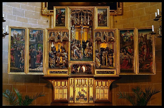 Altarpiece_of_the_Deutschordenskirche_Wien.jpg